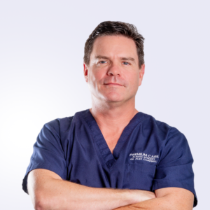 Dr. Alex Campbell - Top plastic surgeon Colombia